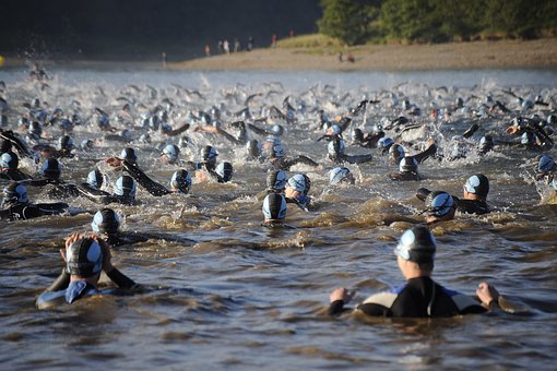 You are currently viewing How to Stay Calm and Carry on in Open Water Swimming
